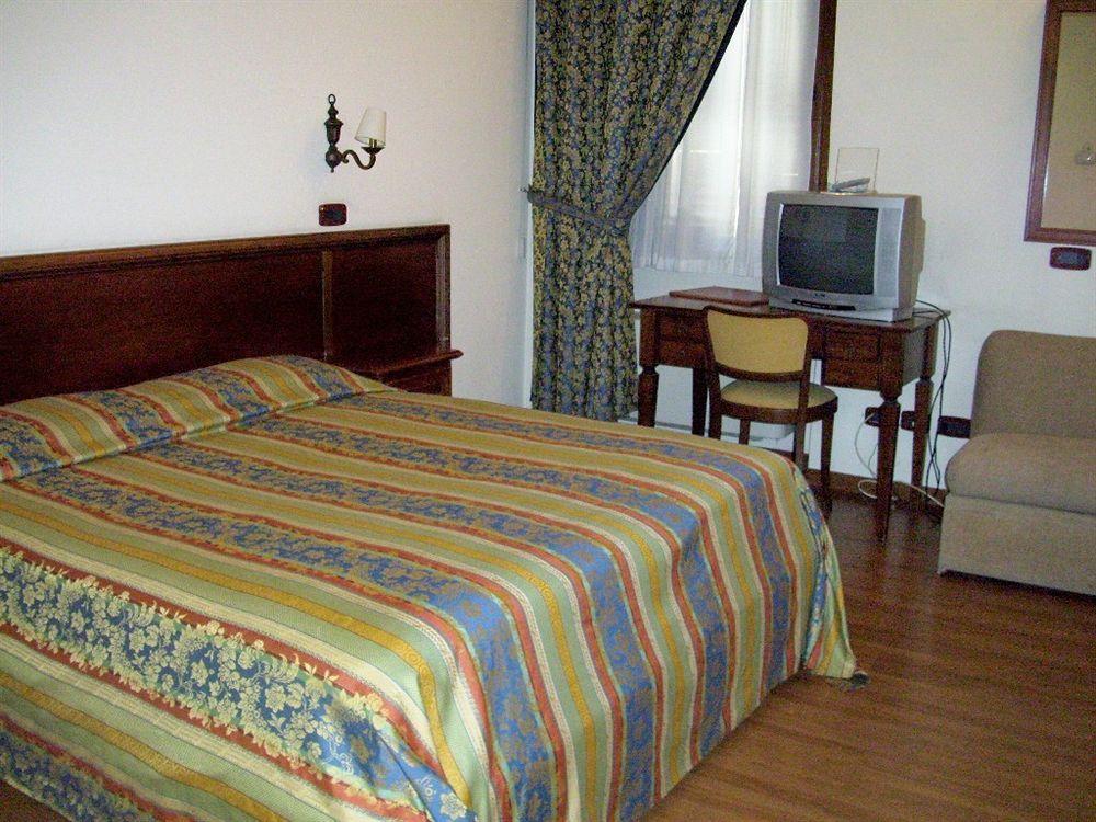 Hotel Sebino Sarnico Extérieur photo