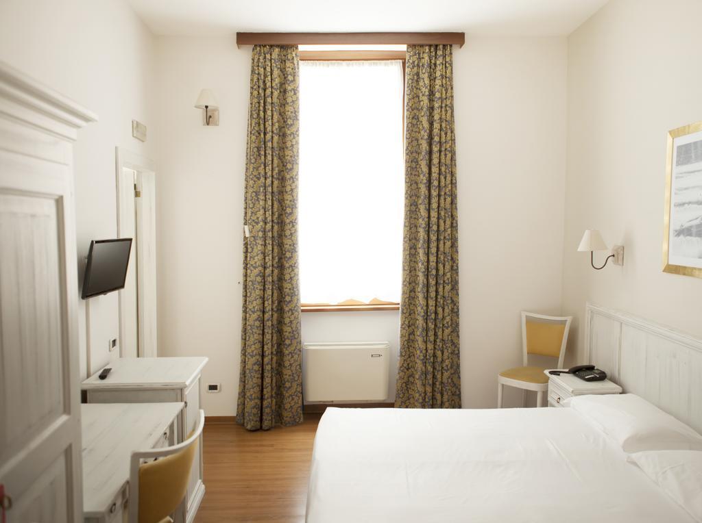 Hotel Sebino Sarnico Extérieur photo