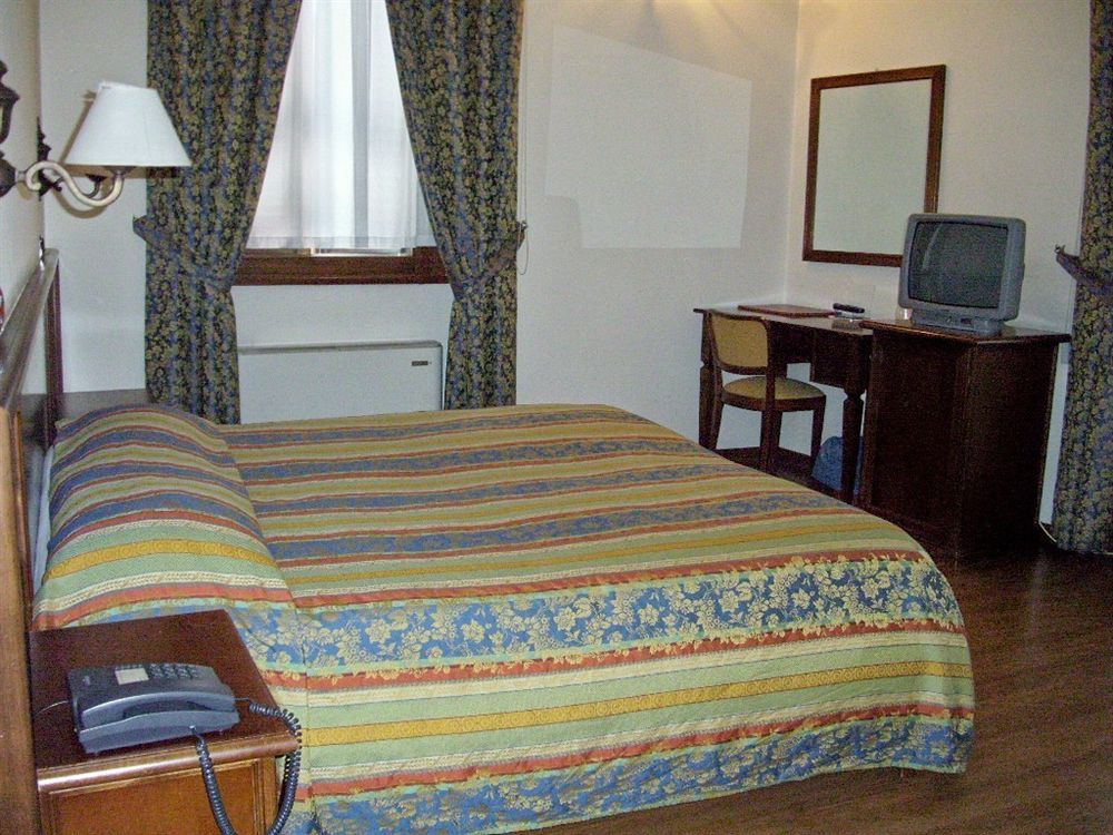 Hotel Sebino Sarnico Extérieur photo